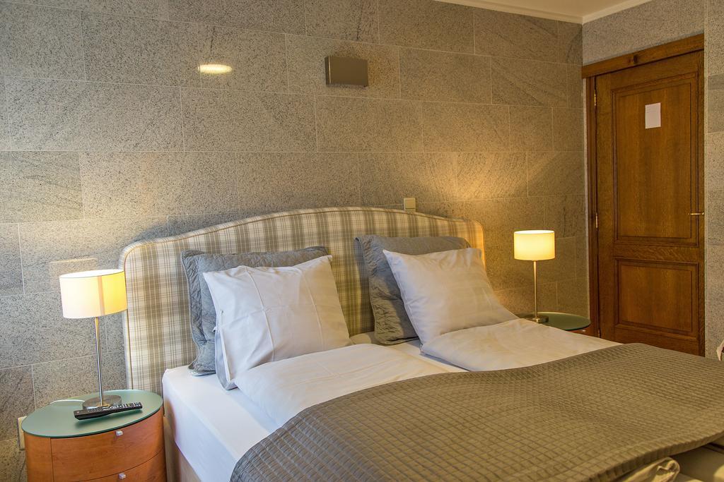 Hotel Wilgenhof Maaseik Kültér fotó